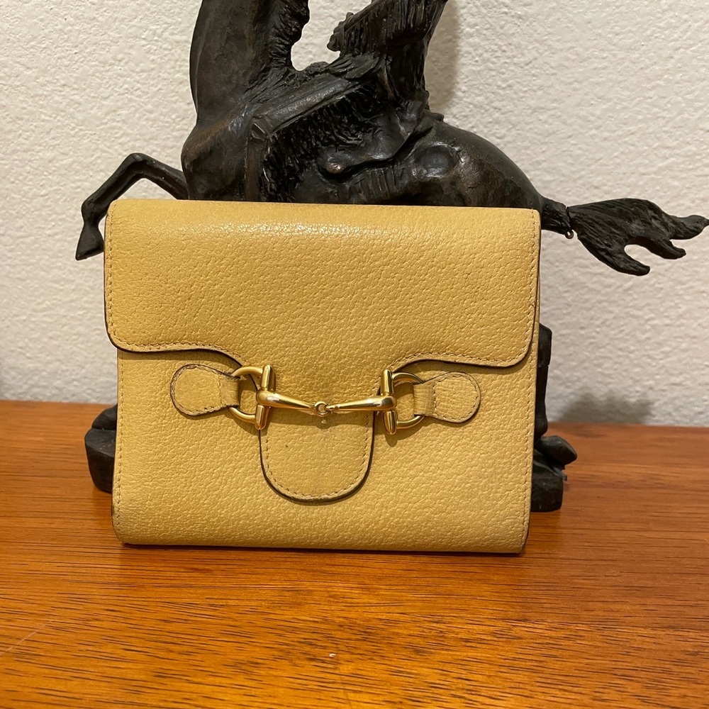 GUCCI CALFSKIN LEATHER WALLET